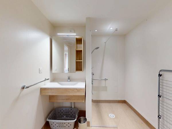 Colocation / Appartement 1 pièce de 56 m², Asnières-sur-Seine, 9 Rue Pierre Curie, / Photo 9