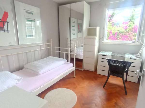 Colocation / Appartement 4 pièces de 83 m², Marseille, Avenue de la Timone / Photo 2