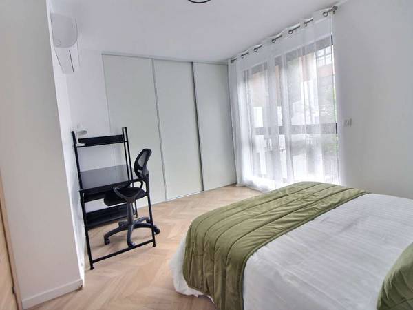 Colocation / Maison 4 pièces de 101 m², Massy, Rue Pierre Picard / Photo 8
