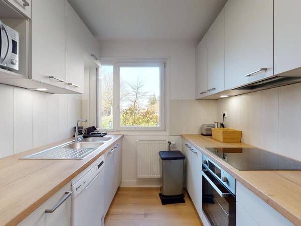 Colocation / Appartement 6 pièces de 105 m², Montigny-le-Bretonneux, 4 Mail des Catalpas / Photo 2