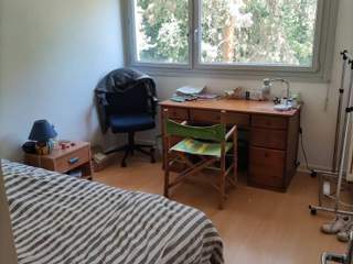 Room in a live-in landlord's home / 1 room apartment, Talence