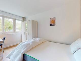 Flatsharing / 9-bedroom flat · 77 m², Clichy, Boulevard Jean Jaurès