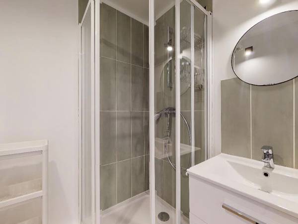 Colocation / Appartement 9 pièces de 77 m², Clichy, Boulevard Jean Jaurès / Photo 4