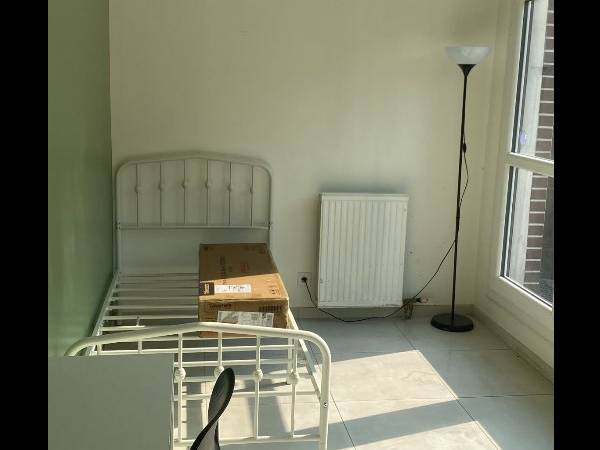 Colocation / Duplex 7 pièces de 105 m², Évry-Courcouronnes, Rue Rosenberg / Photo 3
