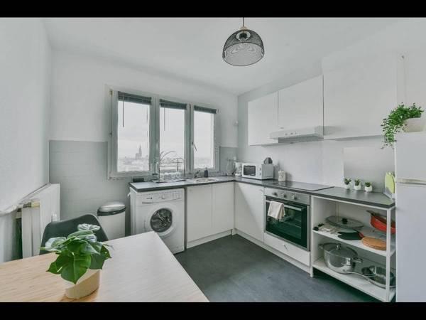 Colocation / Appartement 5 pièces de 85 m², Strasbourg, Avenue du Général de Gaulle / Photo 2