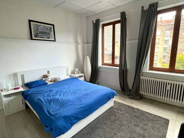 Colocation / Immeuble 6 pièces de 180 m², Bruxelles, Rue Philippe le Bon / Photo 2