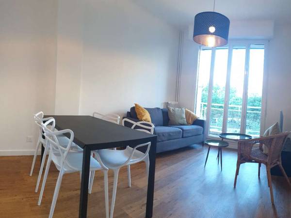 Colocation / Appartement 4 pièces de 68 m², Marseille, Boulevard Sakakini / Photo 2