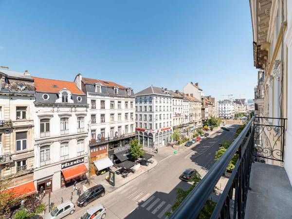 Colocation / Appartement 4 pièces de 111 m², Bruxelles, Boulevard Maurice Lemonnier / Photo 8