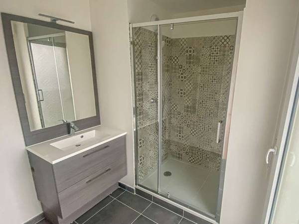 Location / Appartement 2 pièces de 43 m², Pantin, Rue Miriam Makeba / Photo 4