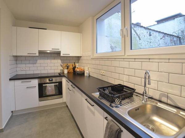 Colocation / Appartement 8 pièces de 187 m², Schaerbeek, 20, Rue Général Gratry / Photo 2