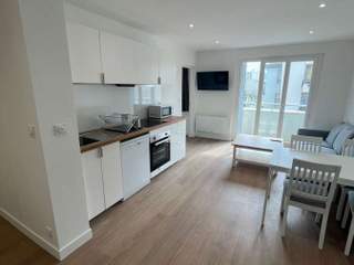 Location / Appartement 4 pièces de 65 m², Grenoble