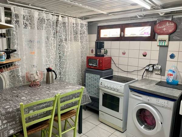 Chambre pour étudiant / Maison 3 pièces de 160 m², Saint-Denis, Rue Henri Barbusse / Photo 2