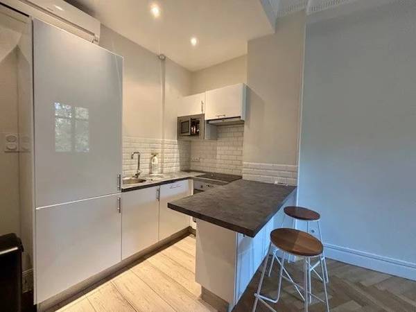 Location / Appartement 3 pièces de 55 m², Nice, Avenue Desambrois / Photo 2