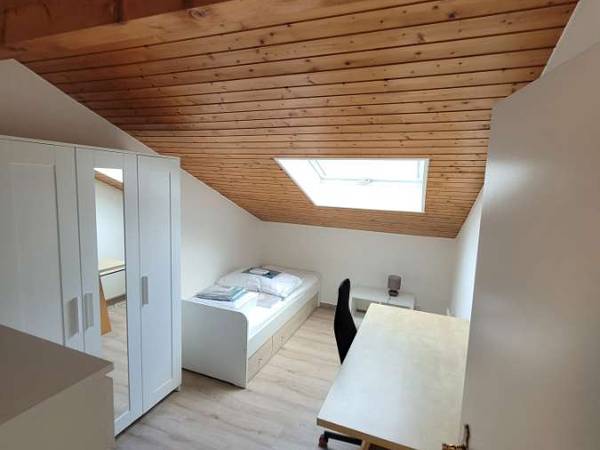 Colocation / Appartement 3 pièces de 45 m², Martigny, Rue des Villages / Photo 2