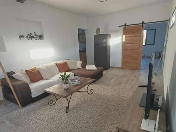 Colocation / Appartement 6 pièces de 150 m², Le Tampon, Rue Georges Pompidou / Photo 2