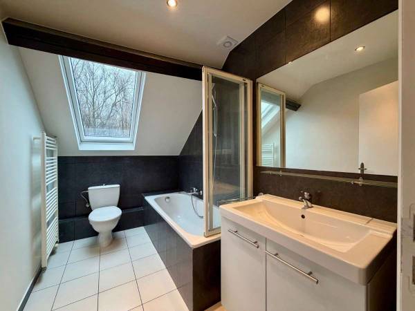 Colocation / Maison 9 pièces de 138 m², Woluwe-Saint-Lambert, Chaussée de Roodebeek / Photo 9