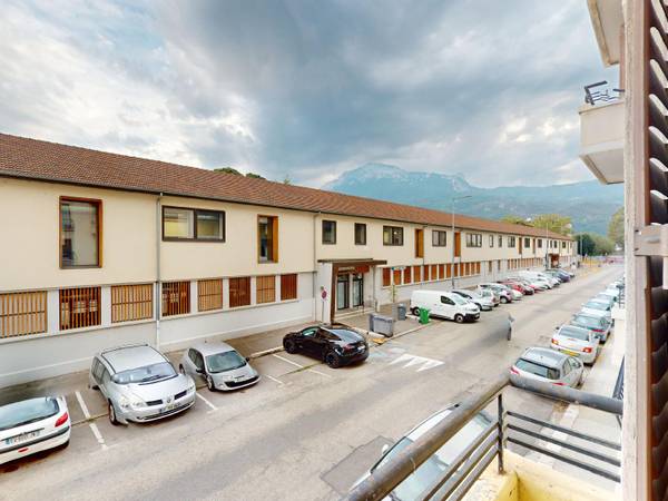 Colocation / Appartement 4 pièces de 79 m², Grenoble, Rue Joseph Bouchayer / Photo 2