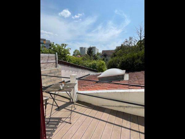 Colocation / Maison 5 pièces de 100 m², Saint-Denis, Rue Loubet / Photo 8