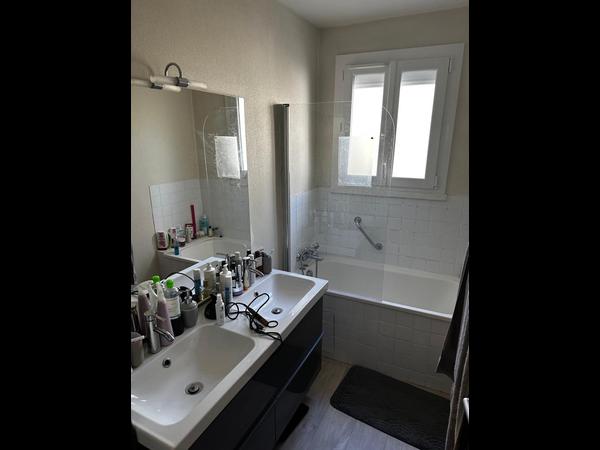 Colocation / Appartement 4 pièces de 75 m², Toulouse, Rue de Grenoble / Photo 2