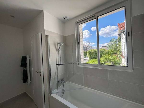 Sous-location / Maison 1 pièce de 105 m², Rueil-Malmaison, Avenue Victor Hugo / Photo 6