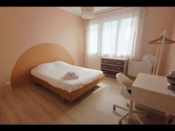 Colocation / Appartement 6 pièces de 112 m², Dunkerque, Rue du Sud / Photo 2