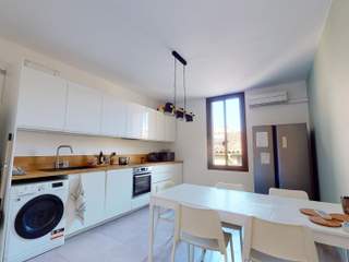 Colocation / Appartement 6 pièces de 120 m², Montpellier, Rue de la République