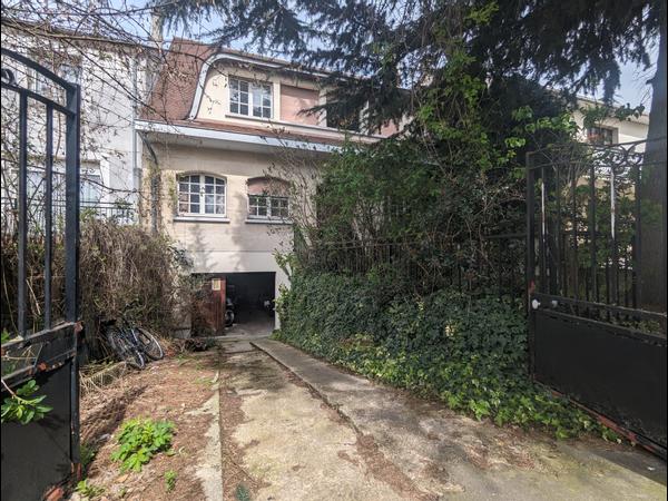 Colocation / Maison 8 pièces de 208 m², Villejuif, Rue de la Gaité / Photo 8