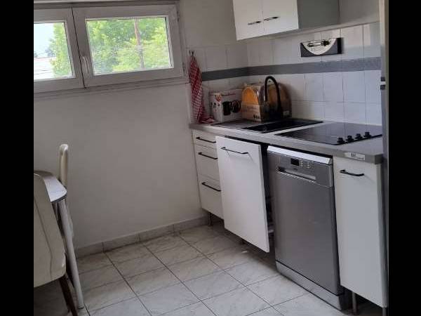 Colocation / Appartement 3 pièces de 75 m², Aix-en-Provence, Avenue de Carthage / Photo 3