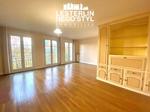 Location / Appartement 3 pièces de 90 m², Le Havre / Photo 2