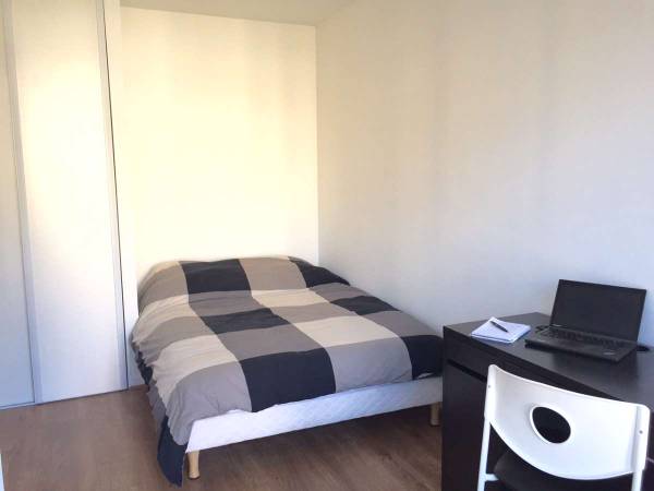 Colocation / Appartement 4 pièces de 66 m², Lyon, Rue Laennec / Photo 2