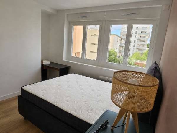 Colocation / Appartement 4 pièces de 65 m², Toulouse, Boulevard de Larramet / Photo 2