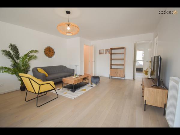Colocation / Appartement 5 pièces de 98 m², Asnières-sur-Seine, Rue Alexandra Kosteniouk / Photo 2