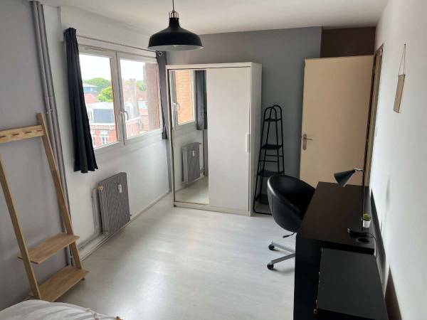 Location / Appartement 5 pièces de 80 m², Loos, Rue du Maréchal Foch / Photo 31