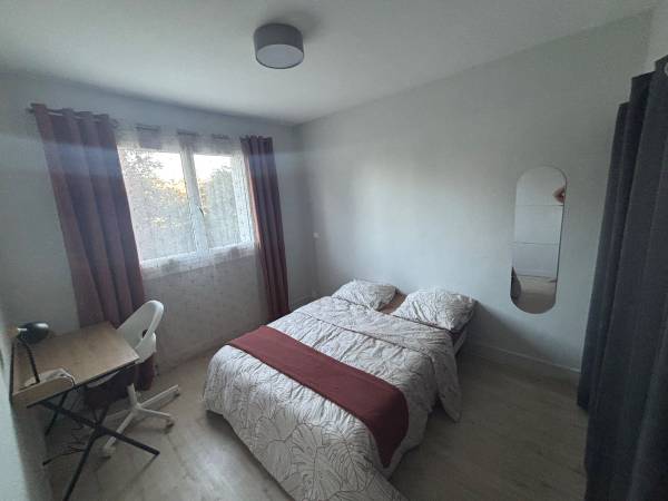 Colocation / Appartement 5 pièces de 78 m², Villeneuve-d'Ascq, Rue de L’Abbe Bonpain / Photo 2