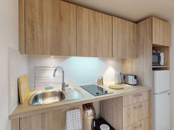 Location / Appartement 2 pièces de 42 m², Asnières-sur-Seine, 9 Rue Pierre Curie, / Photo 2