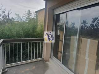 Location / Appartement 4 pièces de 82 m², Angoulême, Boulevard Churchill