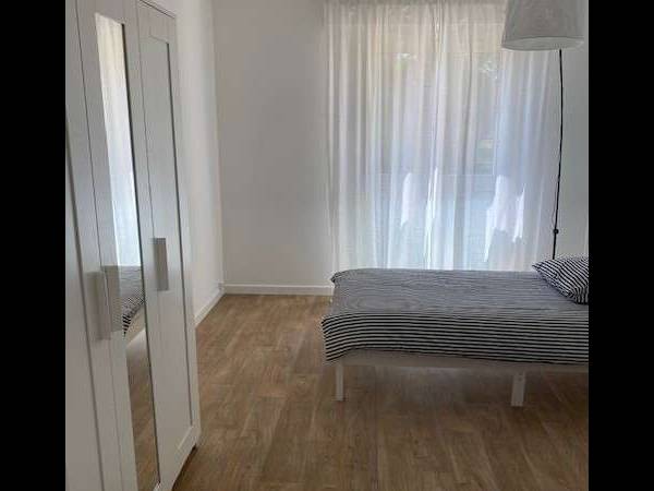 Colocation / Appartement 4 pièces de 65 m², Créteil, Rue Camille Dartois / Photo 2