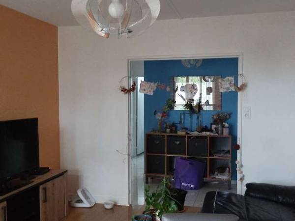 Colocation / Appartement 3 pièces de 63 m², Troyes, Rue Valtat / Photo 2