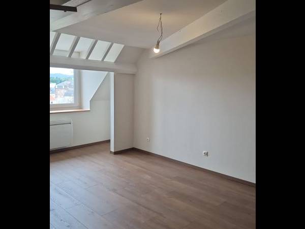 Location / Studio, Givet / Photo 8