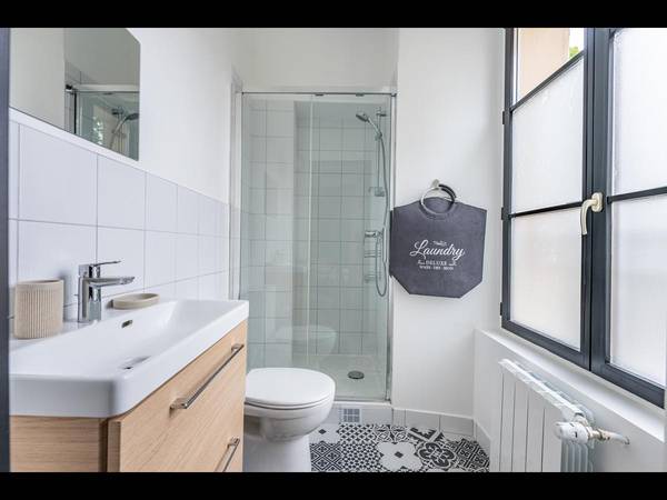 Coliving / Maison 10 pièces de 320 m², Guyancourt, Place de Bel Ebat / Photo 2