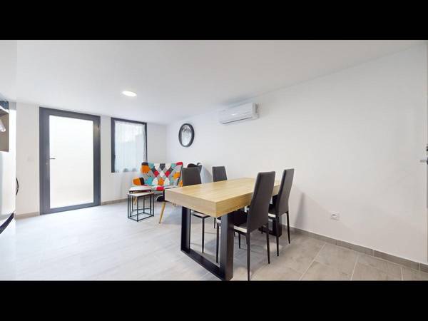 Colocation / Maison 8 pièces de 77 m², Saint-Martin-d'Hères, Rue Antoine / Photo 2