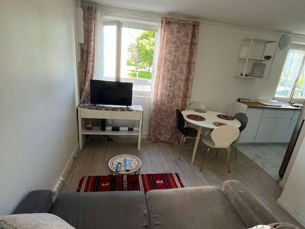 Colocation / Appartement 4 pièces de 55 m², Nanterre, Allée Sir Alexander Fleming / Photo 2
