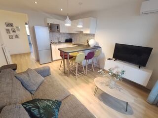 Room share / 4 rooms apartment · 60 m², Nice, Avenue Saint-Augustin