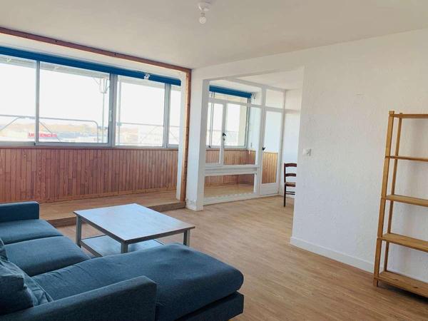 Colocation / Immeuble 3 pièces de 90 m², Cenon, Rue Camille Pelletan / Photo 2