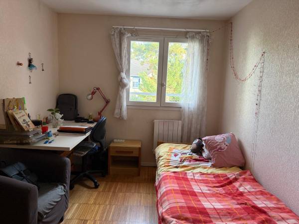 Chambre chez l'habitant / Maison 1 pièce de 12 m², Cergy, Cour de la Feuillée / Photo 3