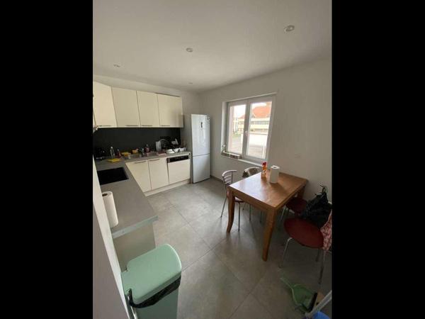 Colocation / Appartement 4 pièces de 100 m², Illkirch-Graffenstaden, Route de Lyon / Photo 2