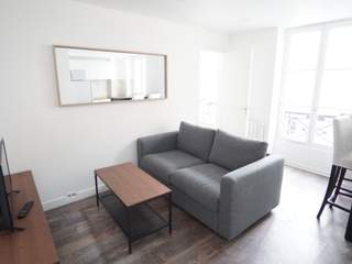 Location / Appartement 2 pièces de 34 m², Paris, Rue Pétion