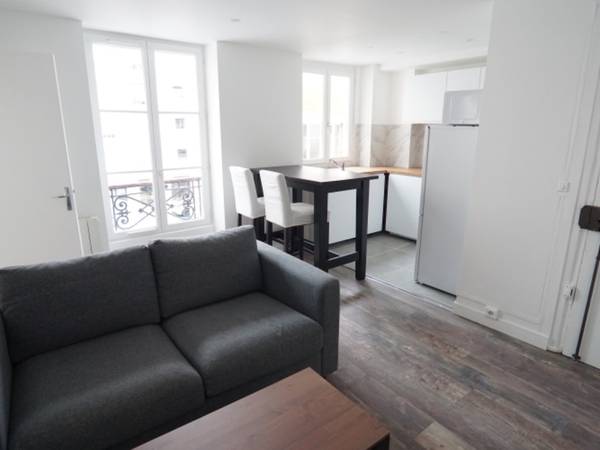 Location / Appartement 2 pièces de 34 m², Paris, Rue Pétion / Photo 2