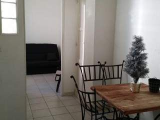 Location / Studio, Toulon