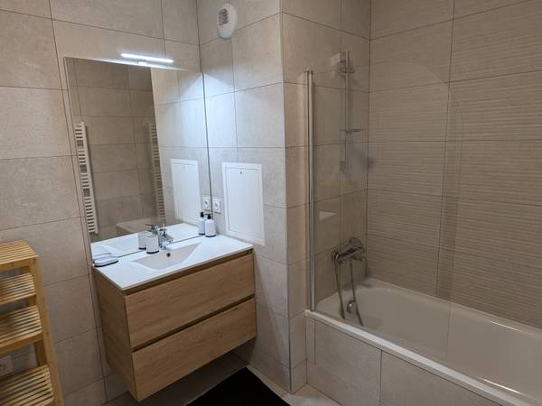 Colocation / Appartement 4 pièces de 88 m², Clichy, Rue Petit / Photo 2